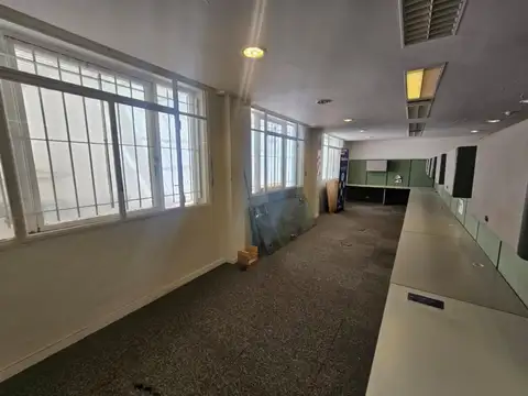 Oficina en Alquiler en Centro, $ 915.000