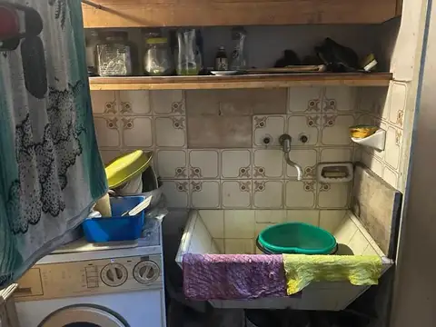 Casa 5 ambientes con 1 baño