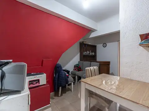 Depto Tipo Casa 3 ambientes con 2 baños