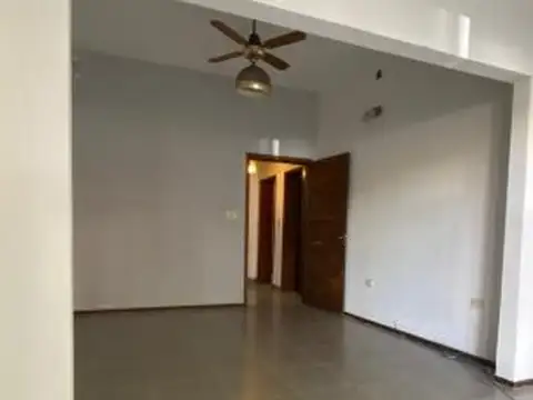 Castellanos 950 , Piso 0