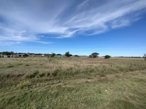 Terreno en Venta en Ataliva Roca, USD 25.000