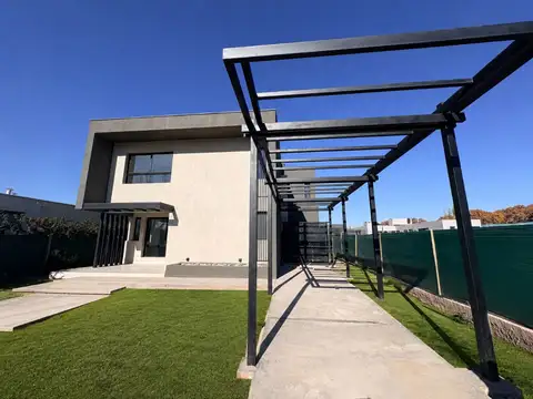 Casa en Venta en Lujan de Cuyo, Luján de Cuyo