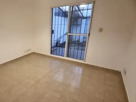 Departamento en Venta en Villa Luzuriaga, USD 35.000