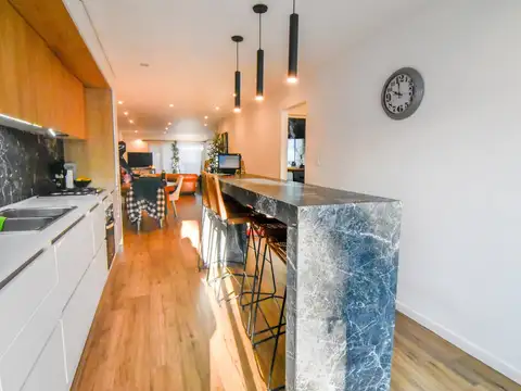 Necochea y España