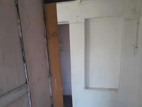 Local en Venta en Jose Leon Suarez, USD 40.000