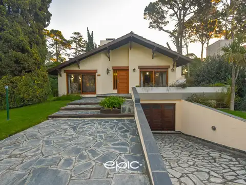 Casa en alquiler temporada 2026 en Pinamar