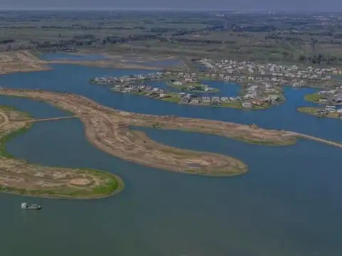 Lote al agua en Venta en amarras, Puertos 100