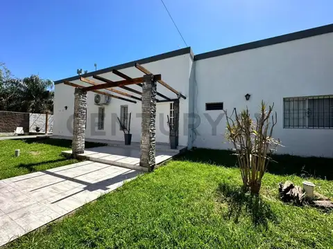Casa en Venta con 4 cocheras
