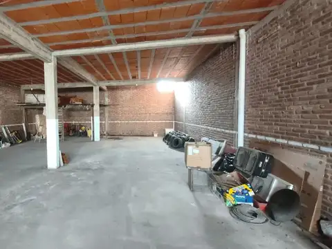 Venta de 2 Galpones y 4 Departamentos, Ideal Renta