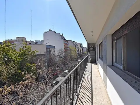 Departamento 3 Amb con balcon, lumin, gran ubi