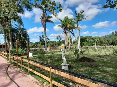 Quinta en Venta con 5 cocheras