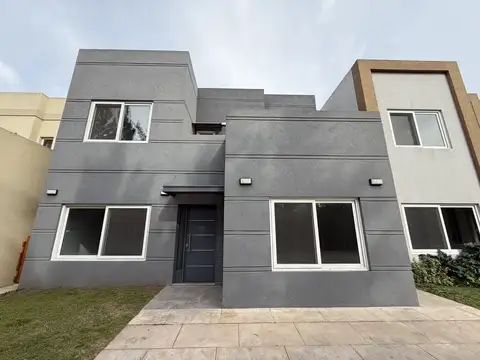 Casa en Alquiler en Bella Vista, USD 1.800