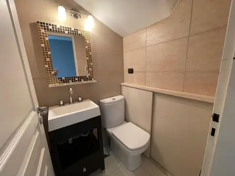 CASA EN VENTA 4 AMB SAAVEDRA