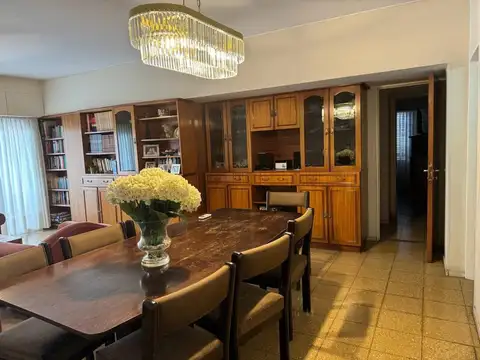 Departamento en Venta de 8 ambientes