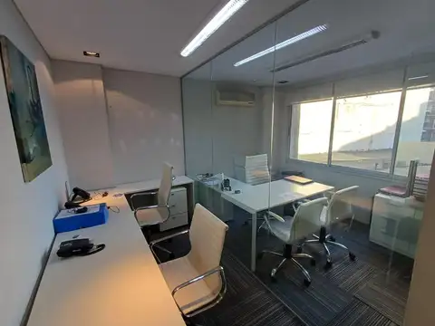 Oficina en venta en block en San Isidro