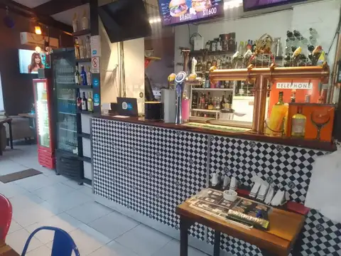 Excelente Gastronómico,Bar, Cervecería, Club nocturno