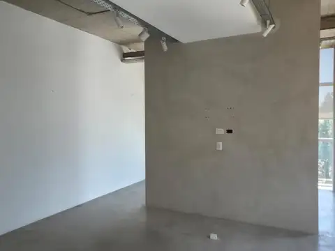 Oficina 2 ambientes con 1 baño