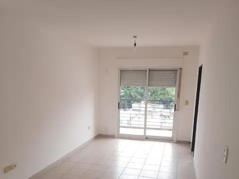 Departamento en Luis Agote