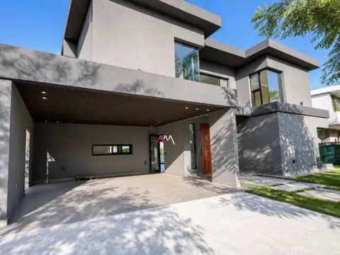 Casa en Venta de 5 dormitorios