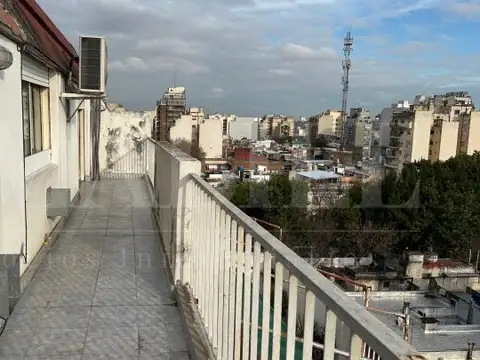 San Nicolás 100, Piso 8