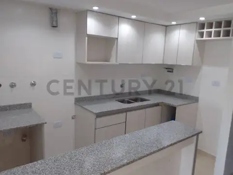 Venta de departamento 2 ambientes a estrenar con balcón al f