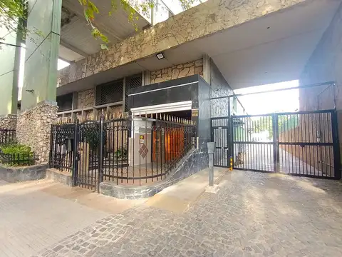 3 AMBIENTES LUMINOSO EN LINIERS – OPORTUNIDAD