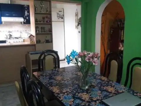 Hermosas dos casas ubicadas en Merlo 