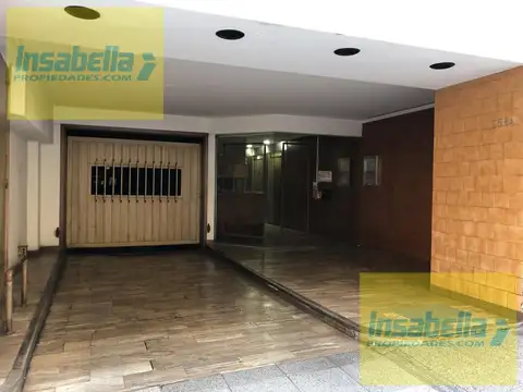 Cochera enAv.  Luro entre Cordoba y Santiago del Estero
