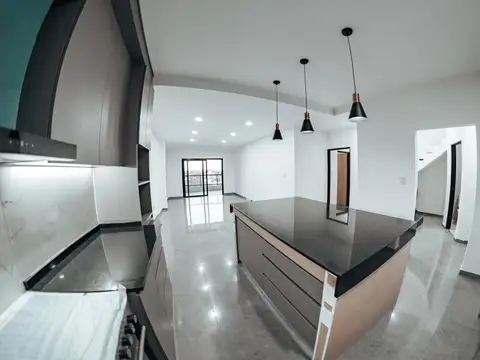 Departamento 6 ambientes con 4 baños