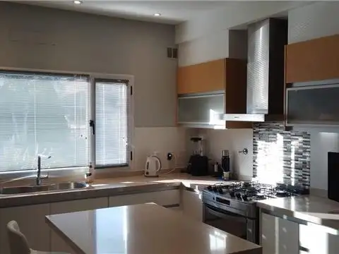 Casa en Venta en Ezeiza, USD 375.000