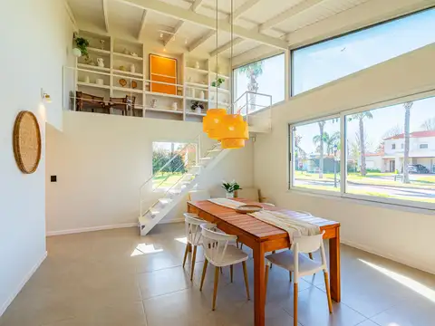 Casa en Venta con 1 cochera