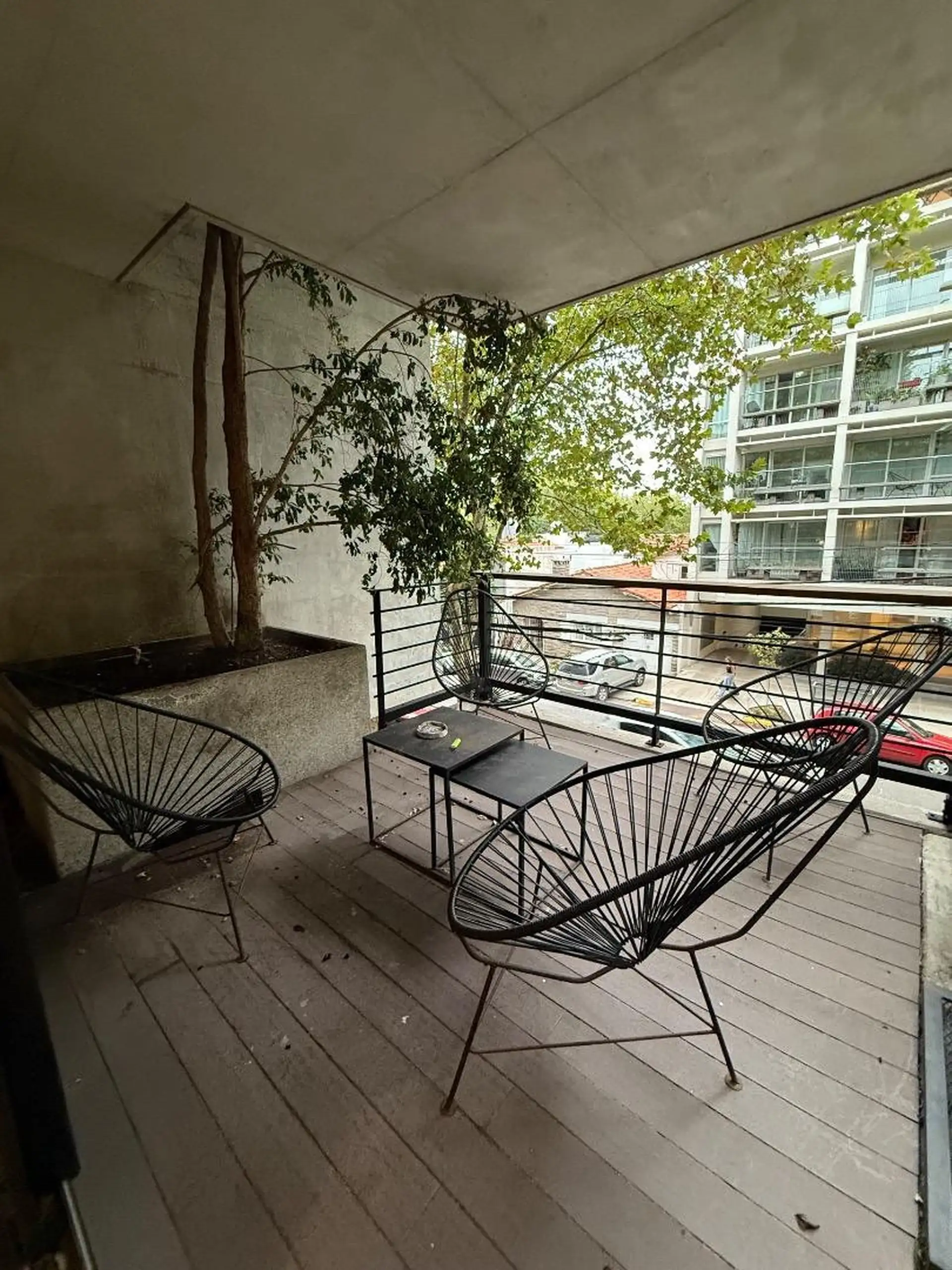 Depto 3 amb, 110m² con 2 cocheras y parrilla — Zona Guemes