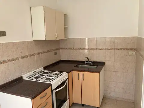 Depto Tipo Casa en Alquiler de 2 ambientes