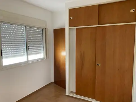 ALQUILER PH 1ER PISO 2 AMBIENTES VERSALLES