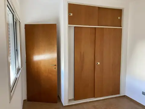 ALQUILER PH 1ER PISO 2 AMBIENTES VERSALLES