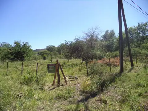 LOTE ESQUINA EN VILLA LA GLORIA, VILLA GENERAL BELGRANO (Cód.2109)