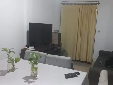 Av Cruz 5900, Piso 3