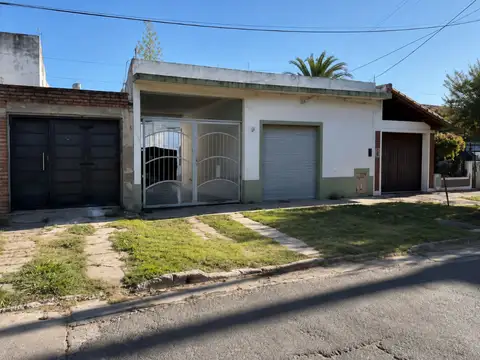 CASA 4 AMB, LOCAL, COCHERA, JARDIN | APTO CREDITO