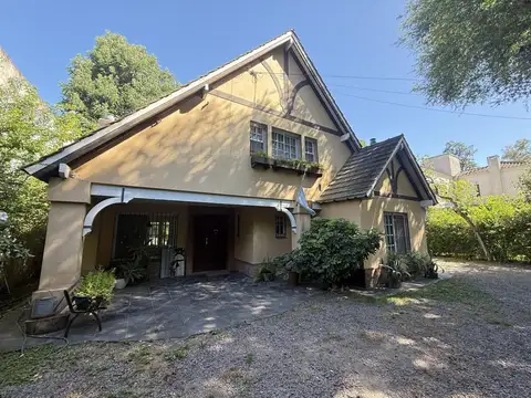 Distinguida Casa Estilo Inglés en el Bo. Abierto Los Naranjos - Maschwitz - Escobar