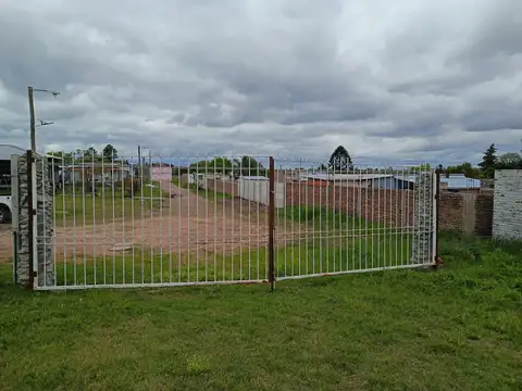 Excelente terreno con todos los servicios y platea