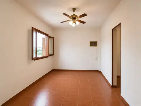 Av Lope de Vega 2000, Piso 2