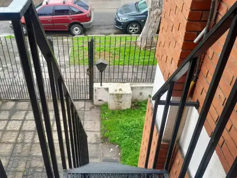 Depto Tipo Casa en Alquiler 39 años