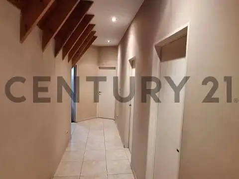 VENTA DE CHALET EN COUNTRY LA DESEADA | 5 AMBIENTES | PISCINA