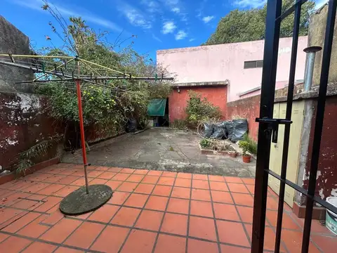 VENTA CASA CON LOCAL EN GENERAL RODRIGUEZ