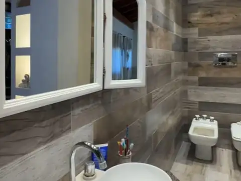 EXCELENTE CASA LA BOTA BENAVIDEZ TIGRE