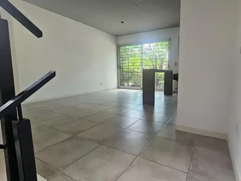 Depto Tipo Casa en Alquiler 5 años