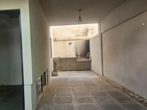 Depto Tipo Casa en Alquiler de 1 dormitorio