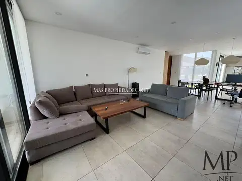 Casa en Alquiler Temporal de 3 dormitorios