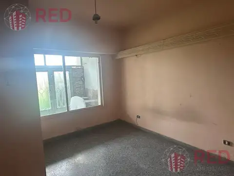Casa en Alquiler con 1 cochera