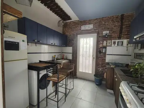 Casa en Alquiler con 1 cochera